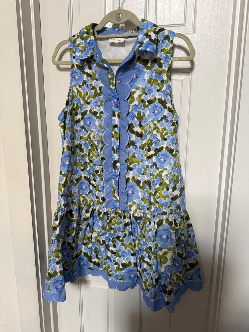 entro blue floral dress with scallop trim